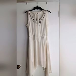 💛Ivory Sleeveless Dress